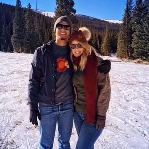 Meet your Posher, Caitlin